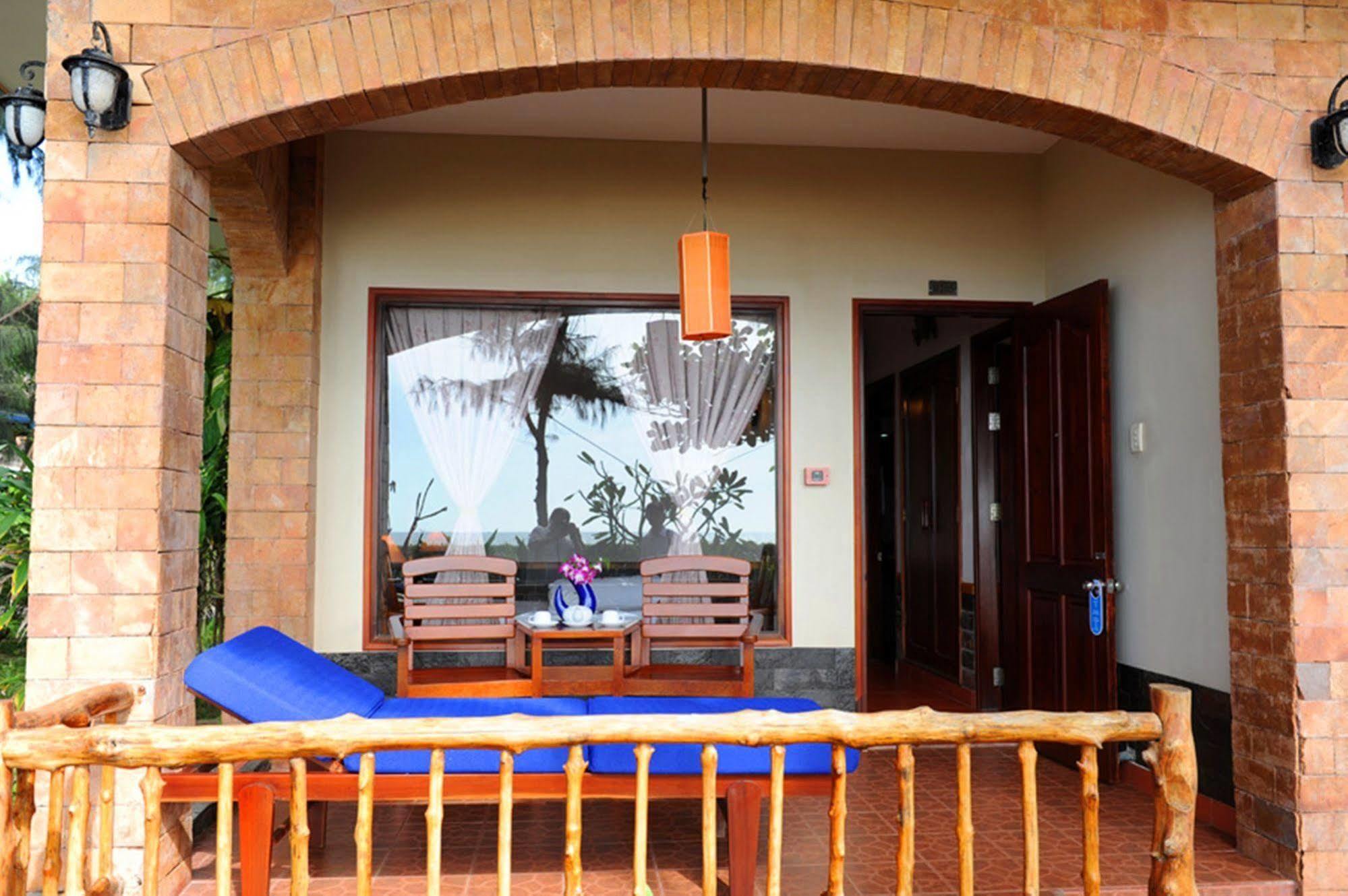 Vinh Suong Seaside Hotel And Resort Phan Thiet Bagian luar foto