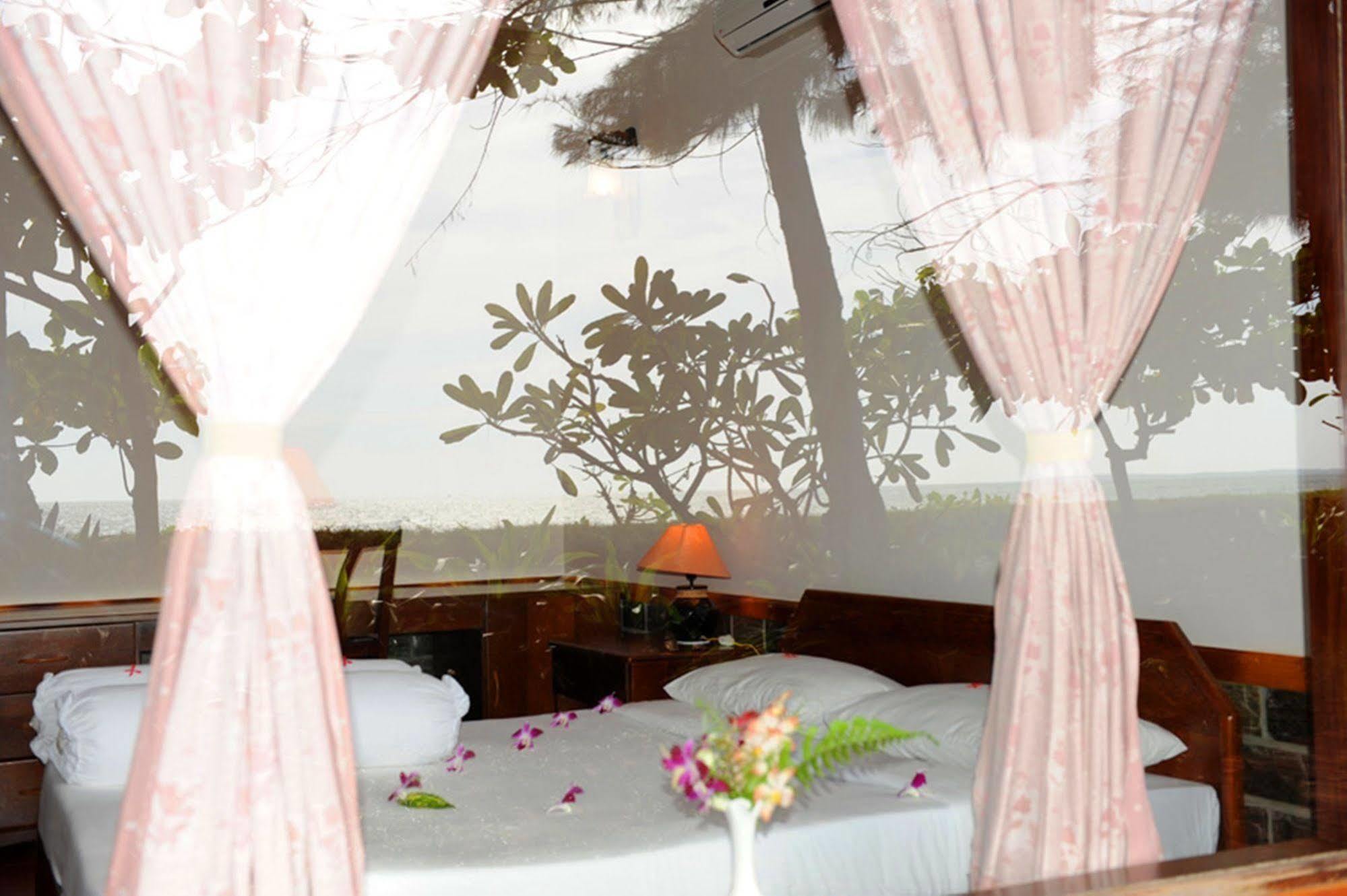 Vinh Suong Seaside Hotel And Resort Phan Thiet Bagian luar foto
