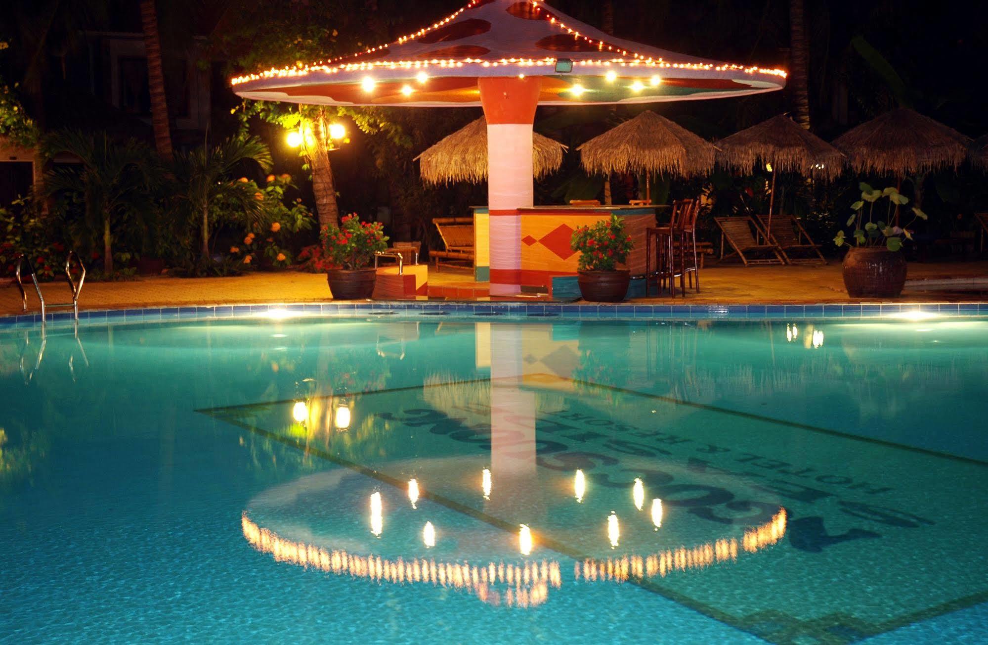 Vinh Suong Seaside Hotel And Resort Phan Thiet Bagian luar foto